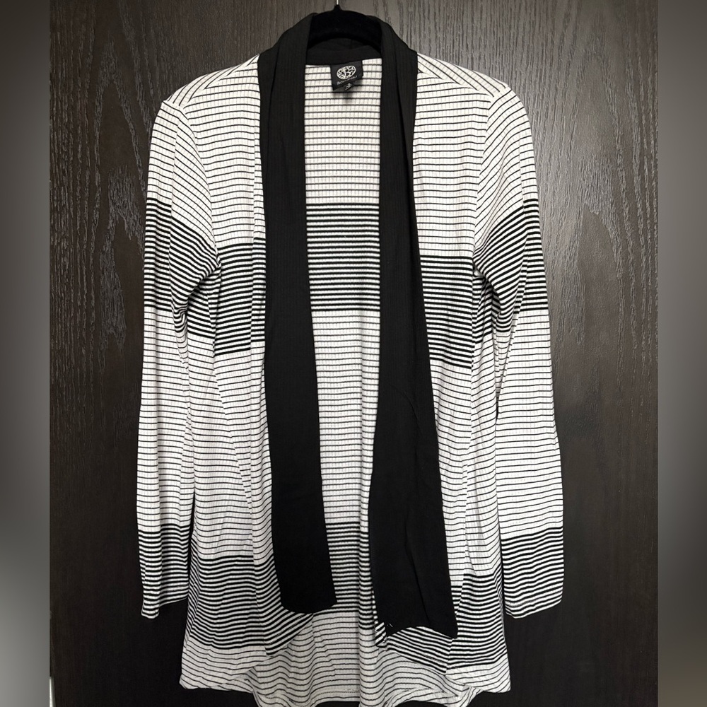 Bobeau flyaway hem cardigan
